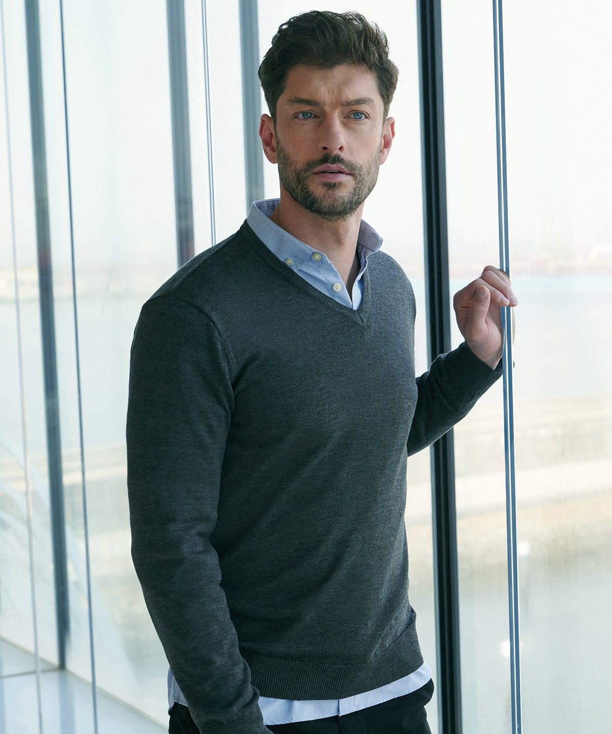 HB720 12 gauge v-neck jumper