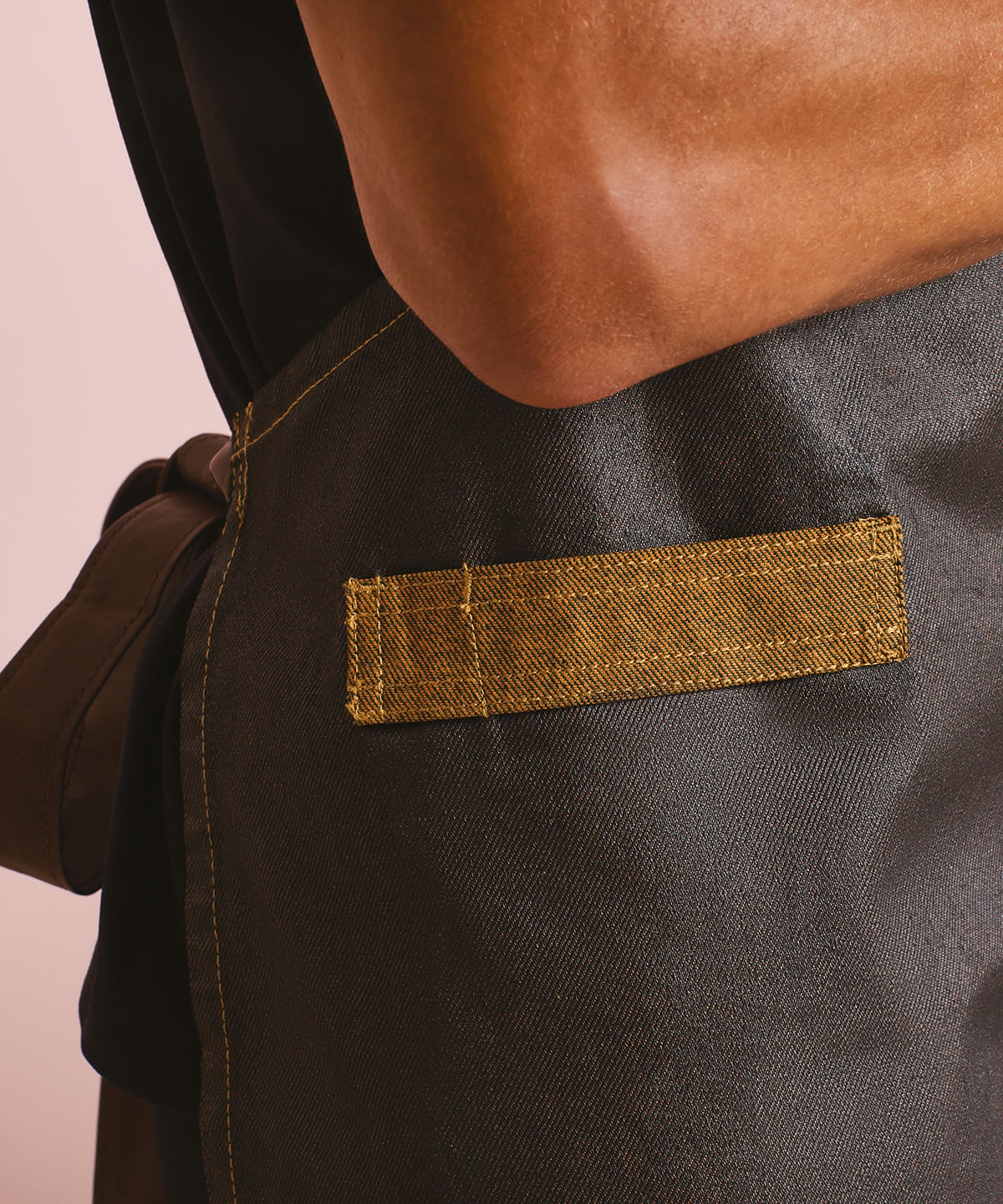 PR136 Division waxed-look denim bib apron with faux leather